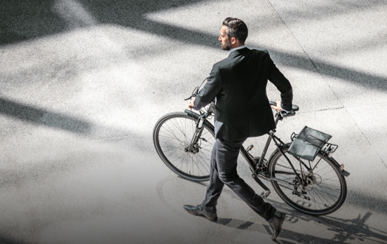 Ob mit dem eigenen Rad oder per Bike-Sharing. Mit dem Mobiliy Budget von belmoto steigern Sie nachhaltige Mobilität.