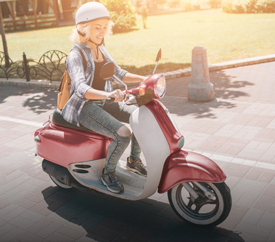 Mit dem belmoto Mobilitätsbudget und der Mobility Card erhalten Sie und Ihre Mitarbeiter grenzenlosen Zugang zu allen Mobilitätsangeboten: Auch zum e-Scooter-Sharing.